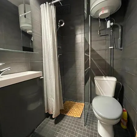 Apartment Studio Rez De Jardin A 900 M De La Plage Agde